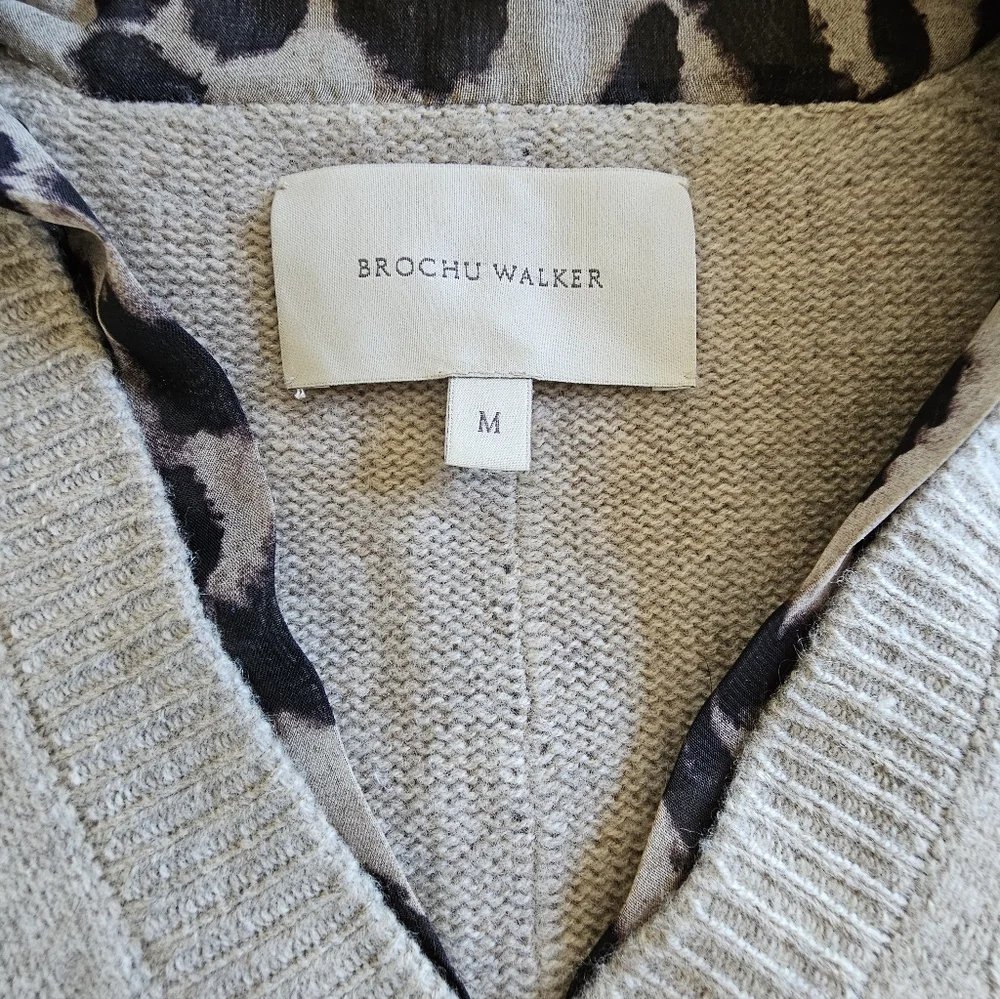 Brochu Walker Alum V-Neck Layered Animal Print Wool‎ Cashmere Blend Sweater sz M